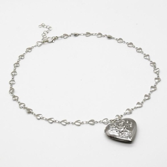Silver Locket with Heart Chain - Picture 6 of 7